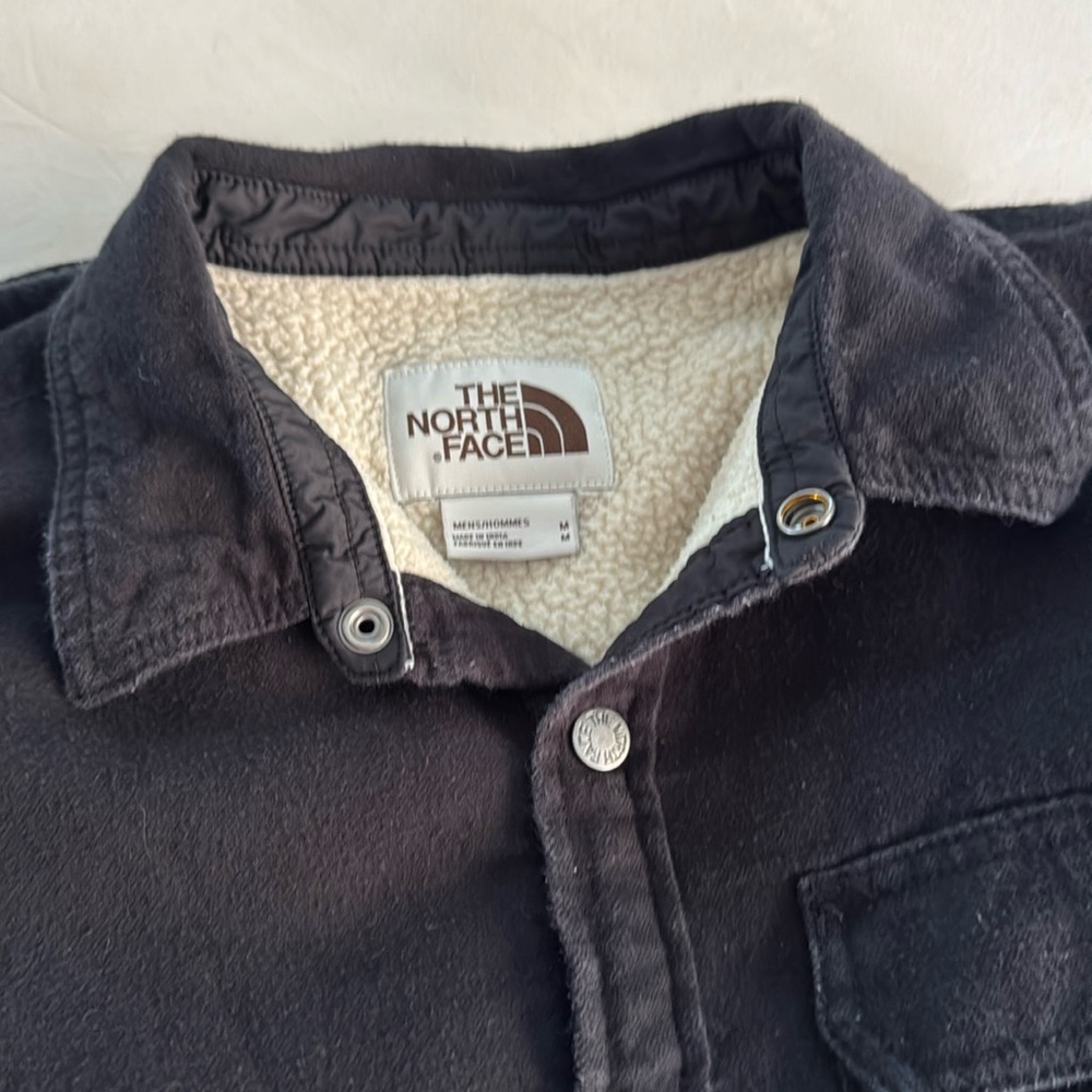 Northface Men’s Sweatshirt.